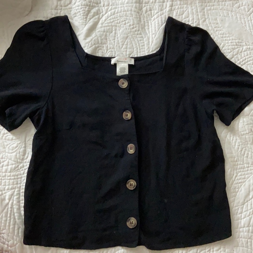 Slightly cropped t-shirt